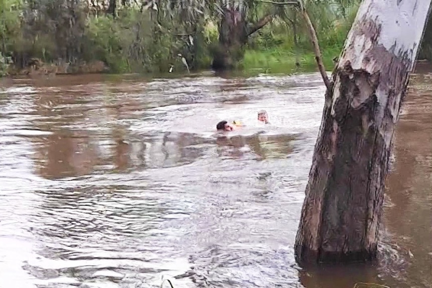 Police rescues boy in floodwaters