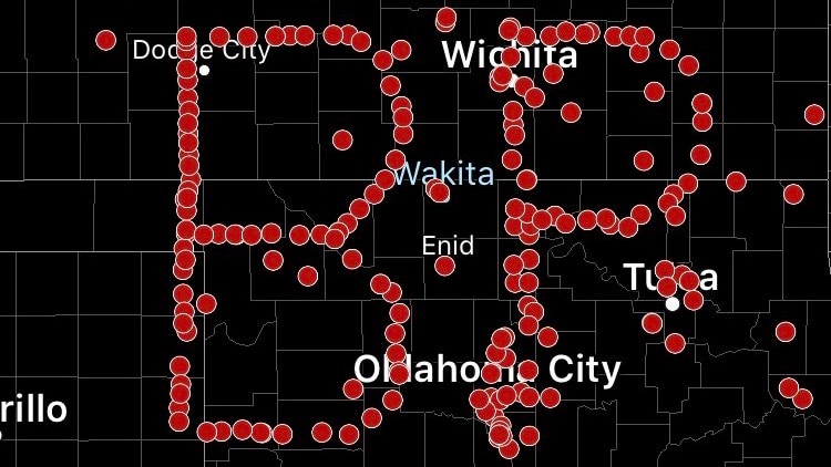 Storm chasers form a tribute to Bill Paxton by using their GPS markers to spell out the actor's initials.