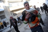 Syrians flee attack in Idlib