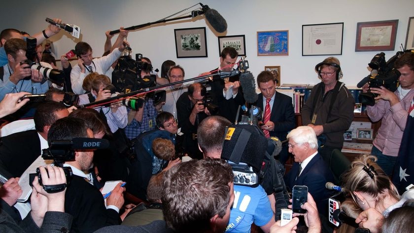 Independent MP Bob Katter declares his support for the Coalition.