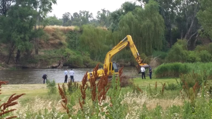 Excavator at search for Lateesha Nolan