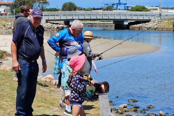 Victoria gave free fishing rods to school kids to try and convert them to  fishing. Did it work? - ABC News