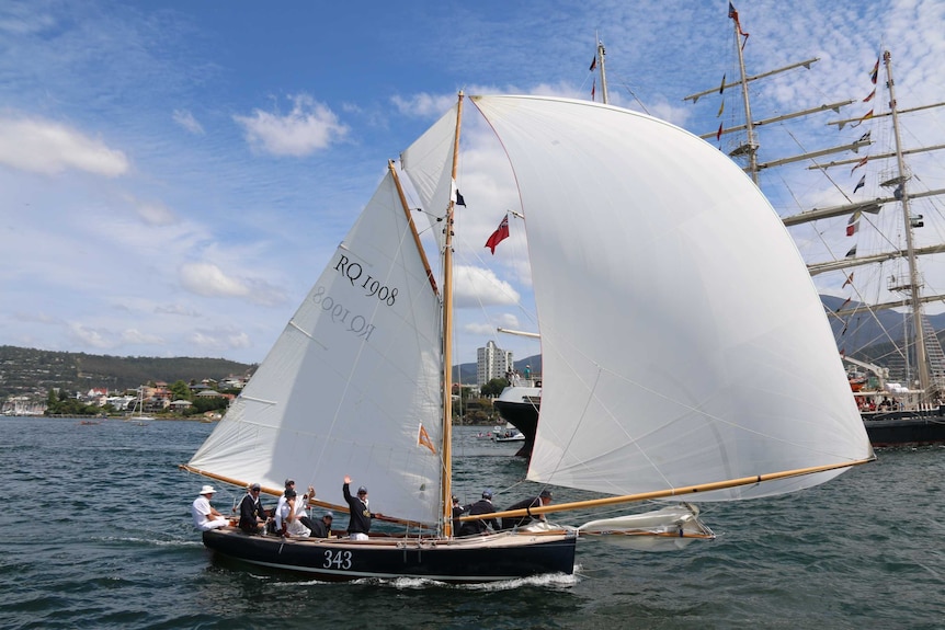 Parade of Sail, Festival of Wooden Boats in Hobart