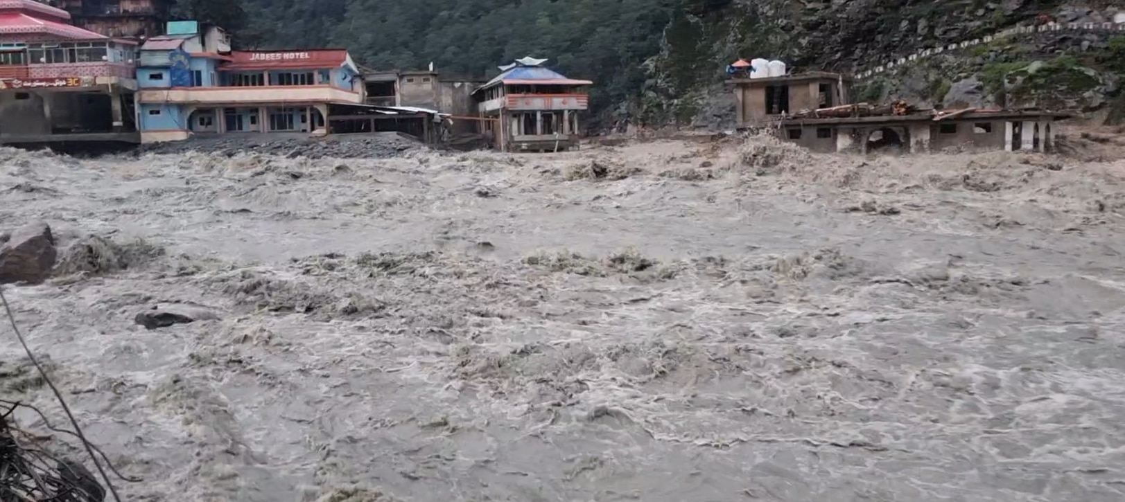 More than 1000 dead in Pakistan floods - ABC Radio National