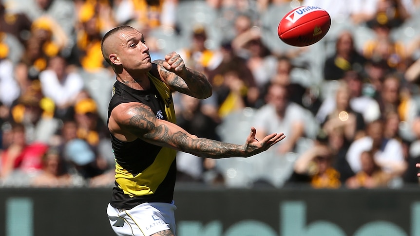 afl-live-hawks-and-tigers-set-to-thrill-at-the-mcg