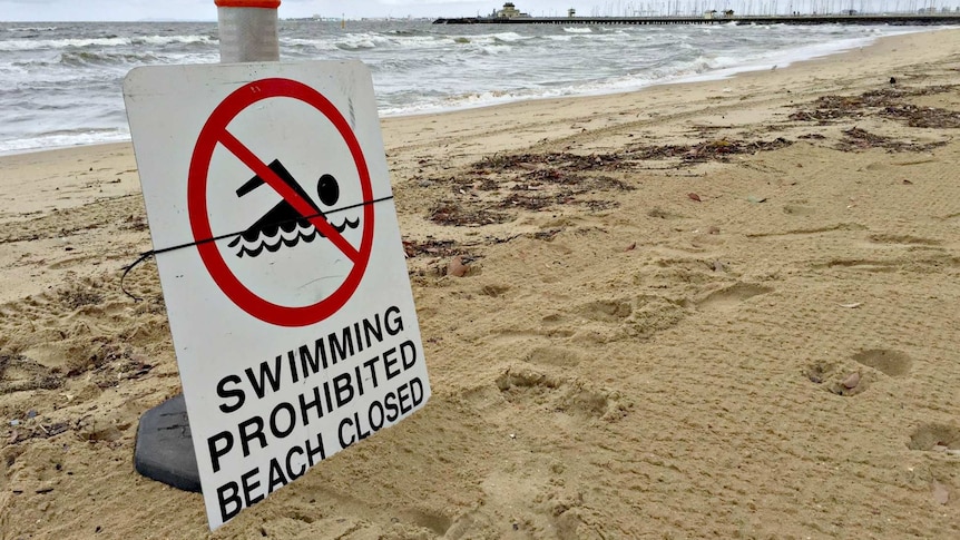 Swimming prohibited sign at Melbourne beach