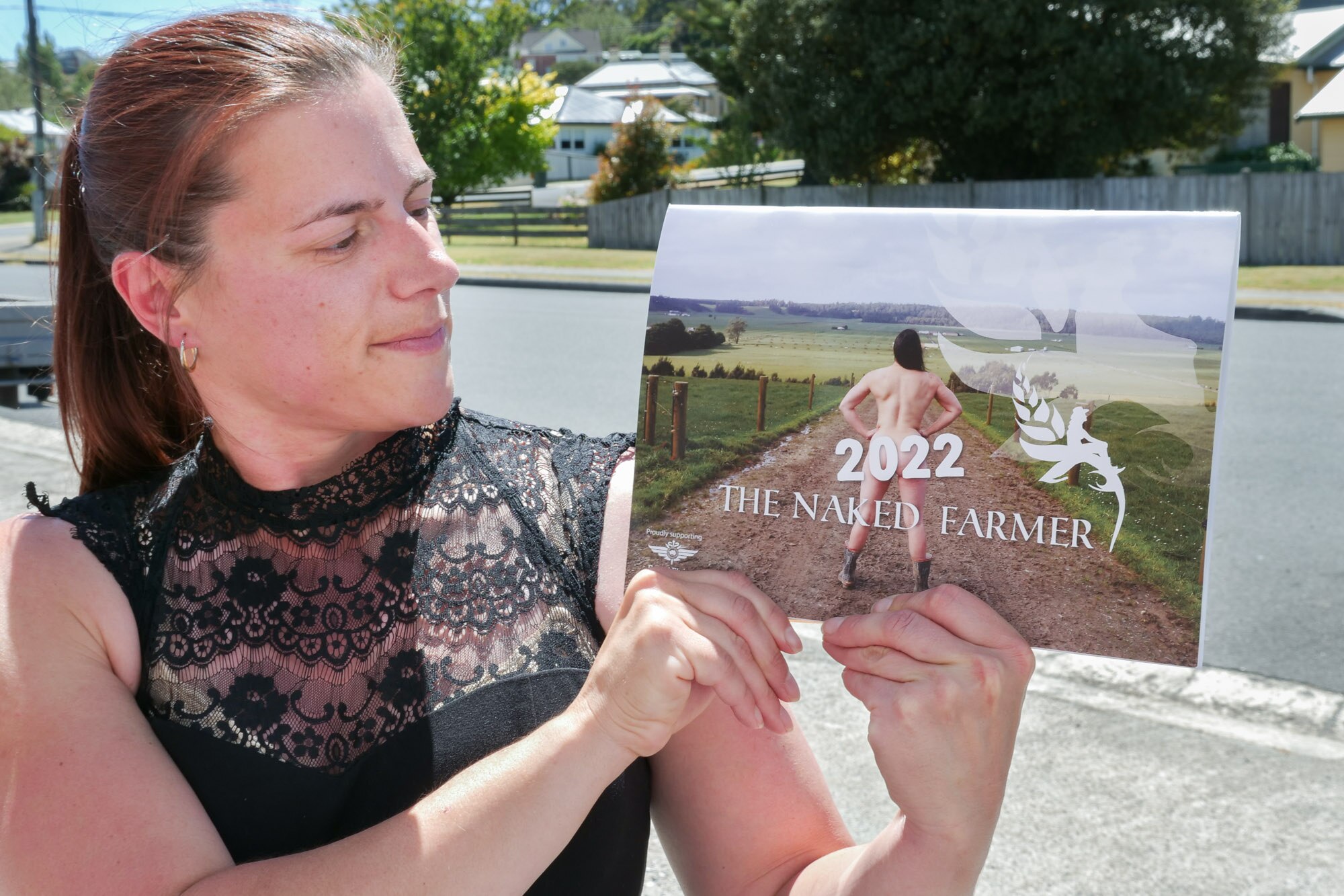 Tassie's naked farmers bare all to promote openness on mental health - ABC News