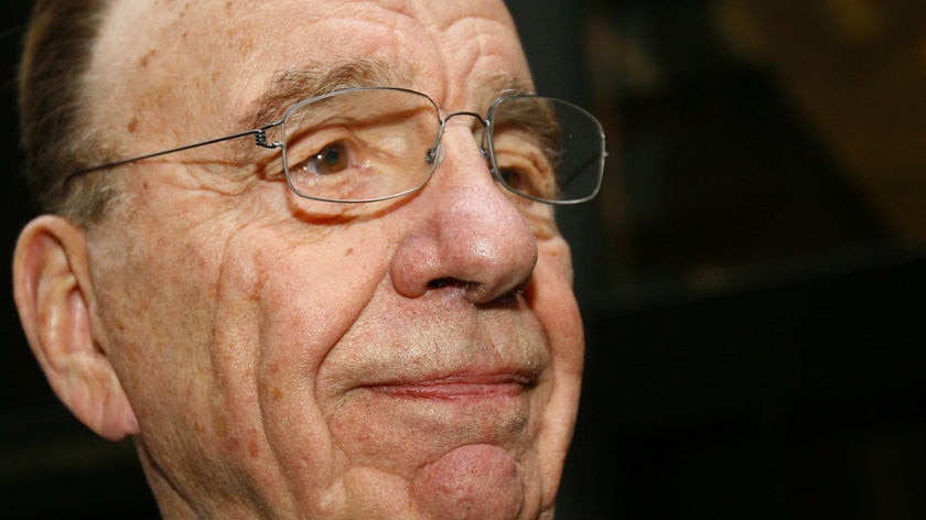 News Corporation chief Rupert Murdoch has used a public lecture to warn against complacency in the face of the international financial crisis.