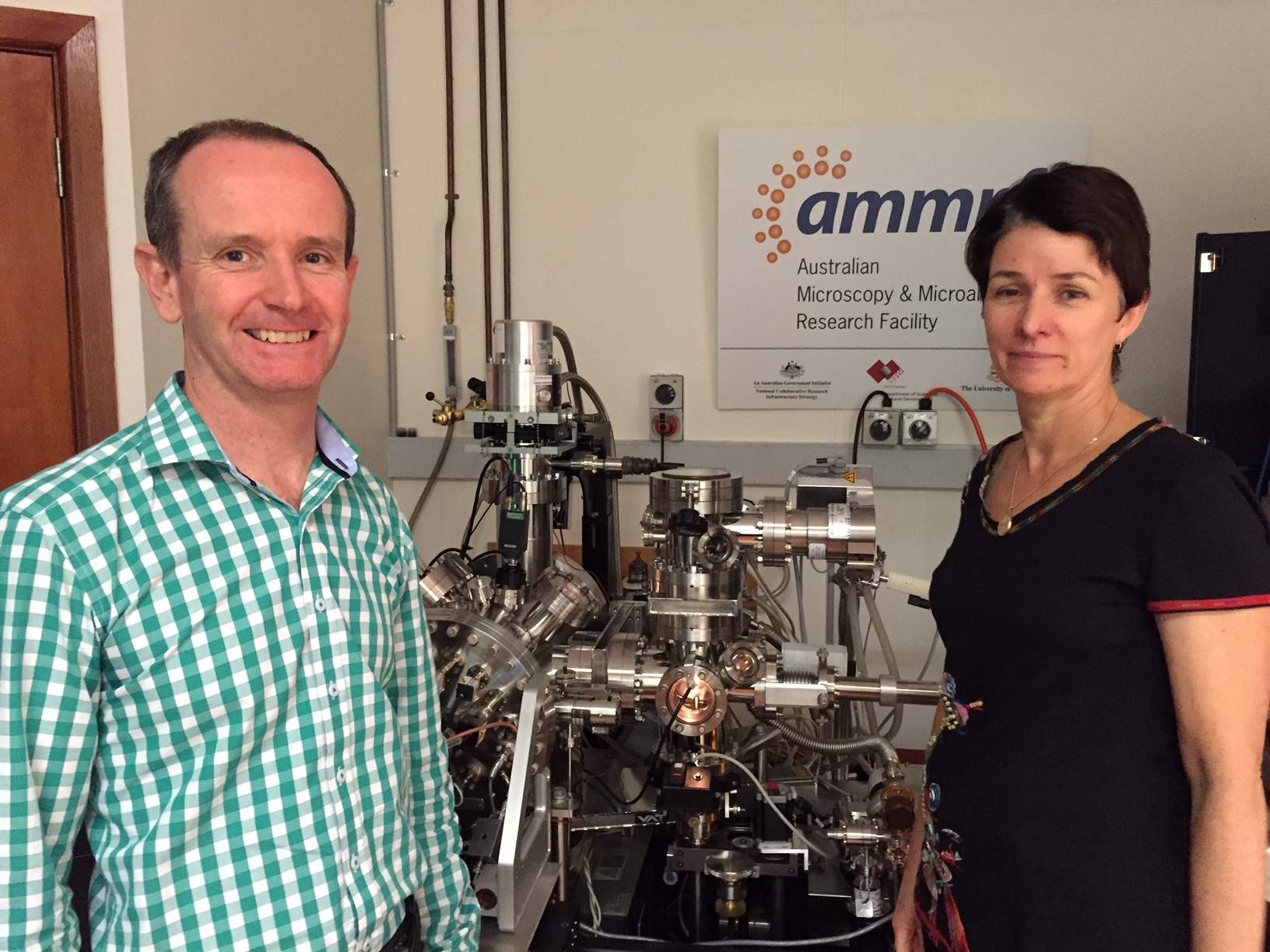 World-class Australian microscopy facility under threat from budget ...