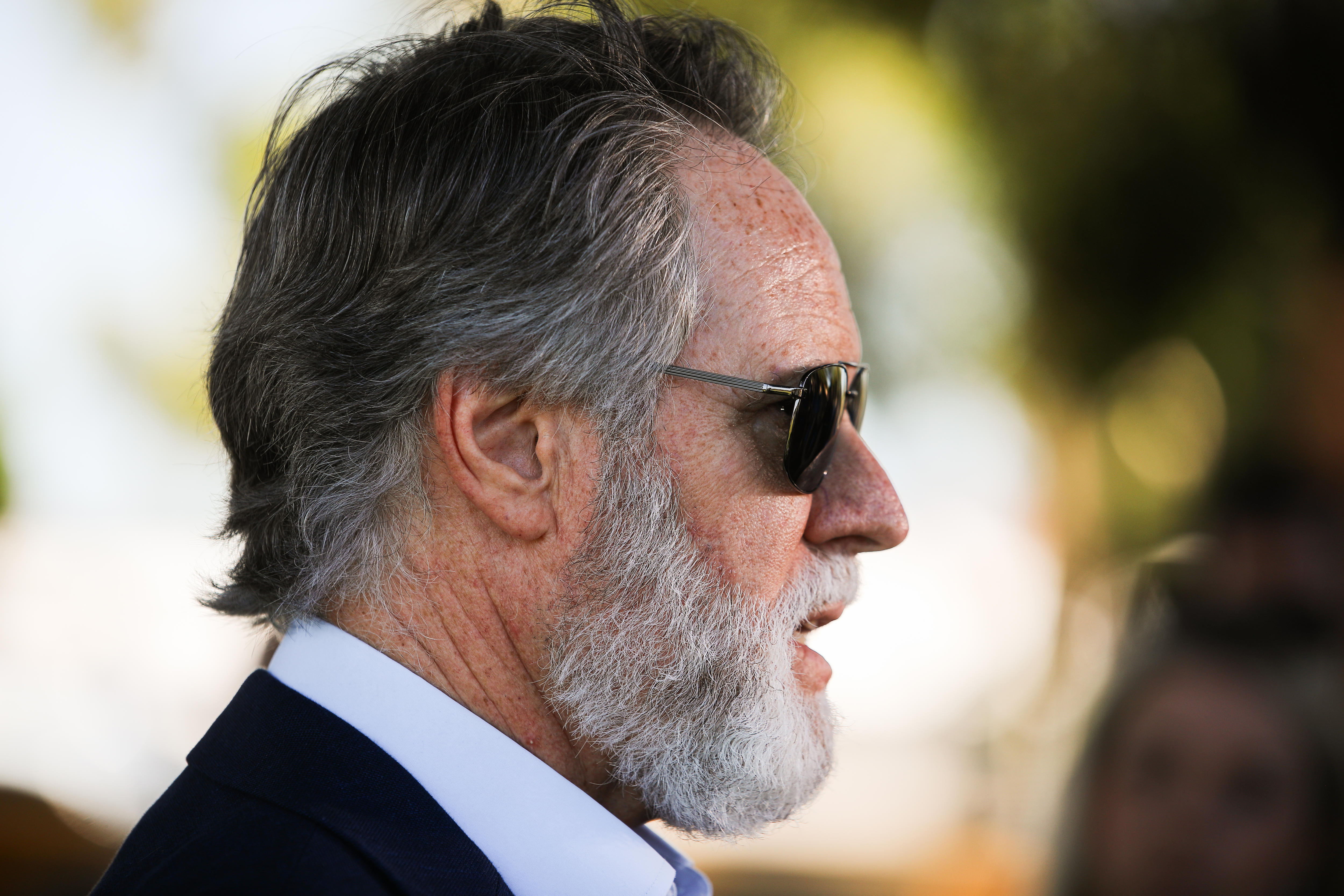 Habla el ministro de policía, Reece Whirby.