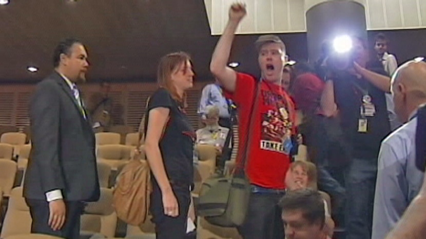 Protesters ejected from Labor conference