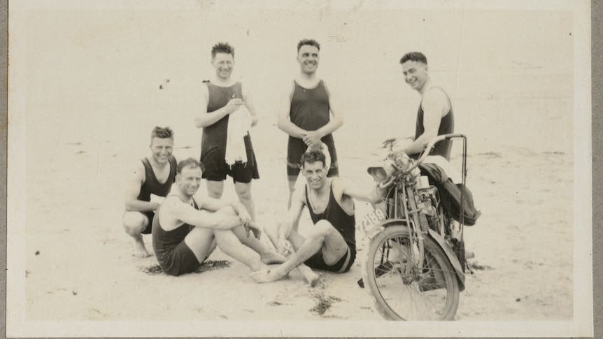 Motorcycles were raced on the Gerringong Speedway, a beach similar to the one depicted below (1926)