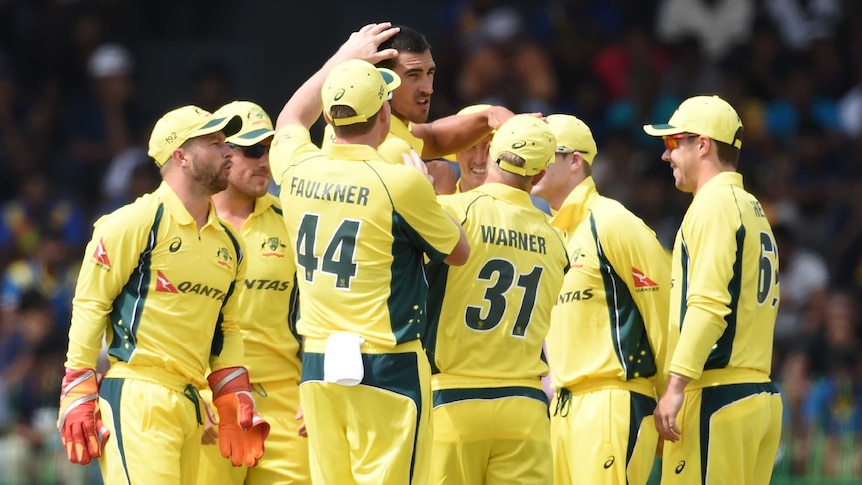 Mitchell Starc congratulated for wicket against Sri Lanka