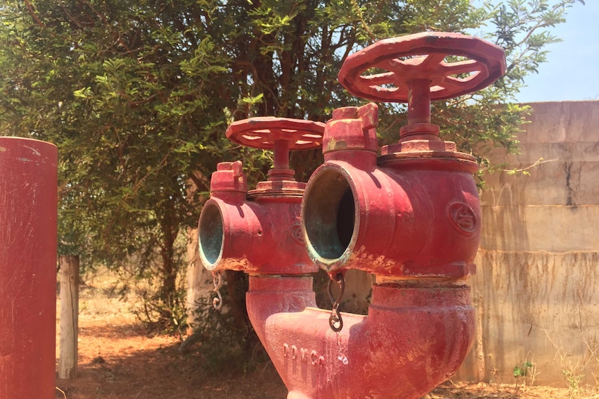 Remote community says the West Australian government has failed to make drinking water safe