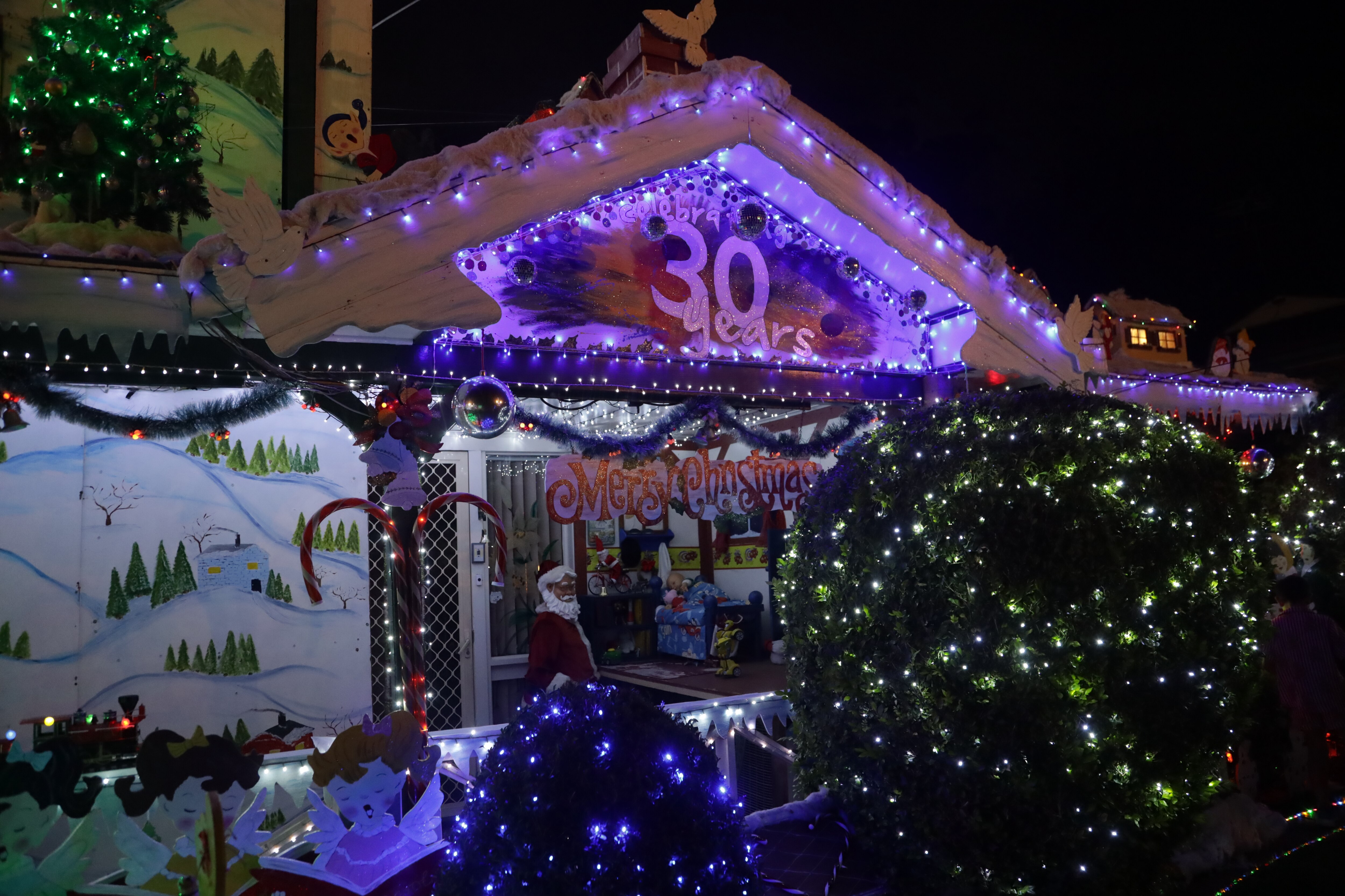 Christmas lights champions call time on dazzling Quakers Hill display