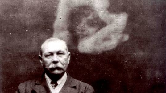 A so-called "spirit photograph" taken of Sir Arthur Conan Doyle.