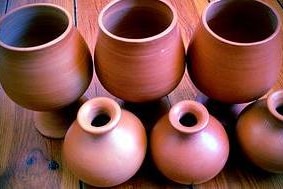 six clay pots