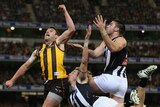 Chris Dawes, Brent Guerra and others in a big Hawthorn, Collingwood marking contest