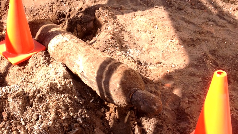 Authorities are unable to determine what the cylinder dug up in Broome, WA contained.