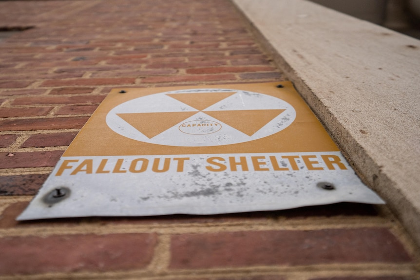 Fallout sign outside close_BM