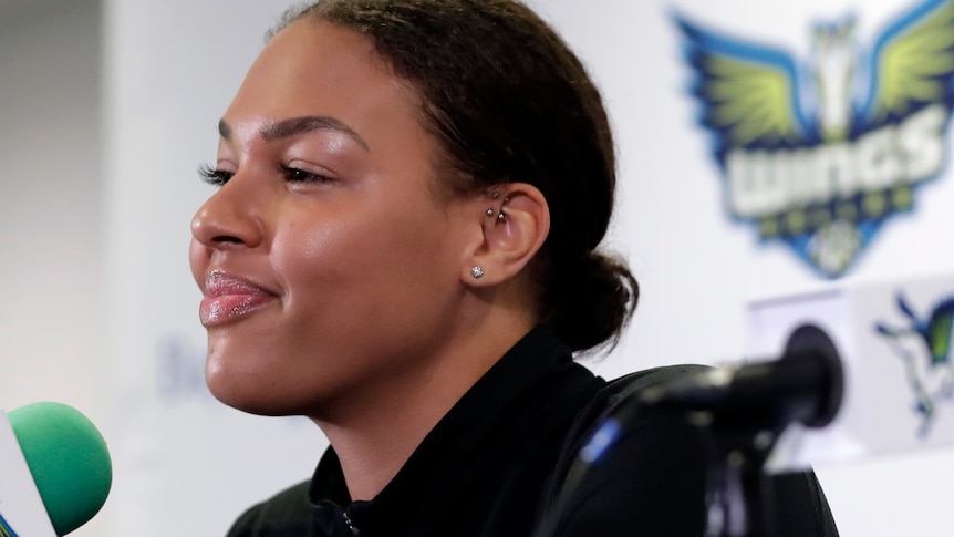 Liz Cambage at Dallas Wings press conference