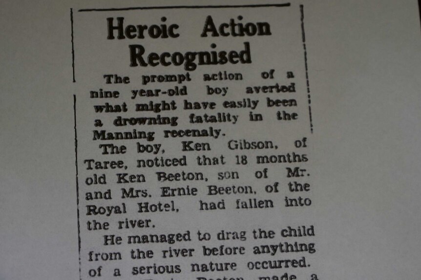A 1951 newspaper article with the headline 'heroic action recognised'.