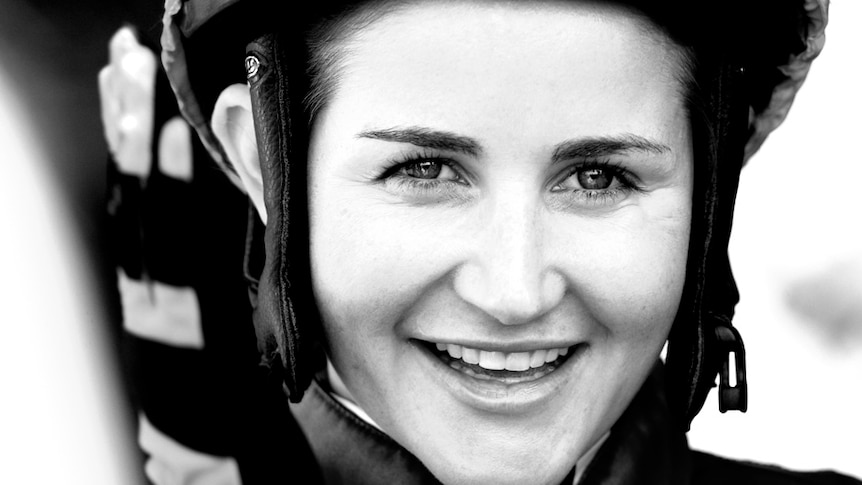 Close up of Michelle Payne smiling.