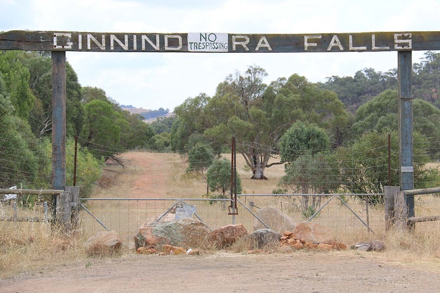 Ginninderra Falls entrance