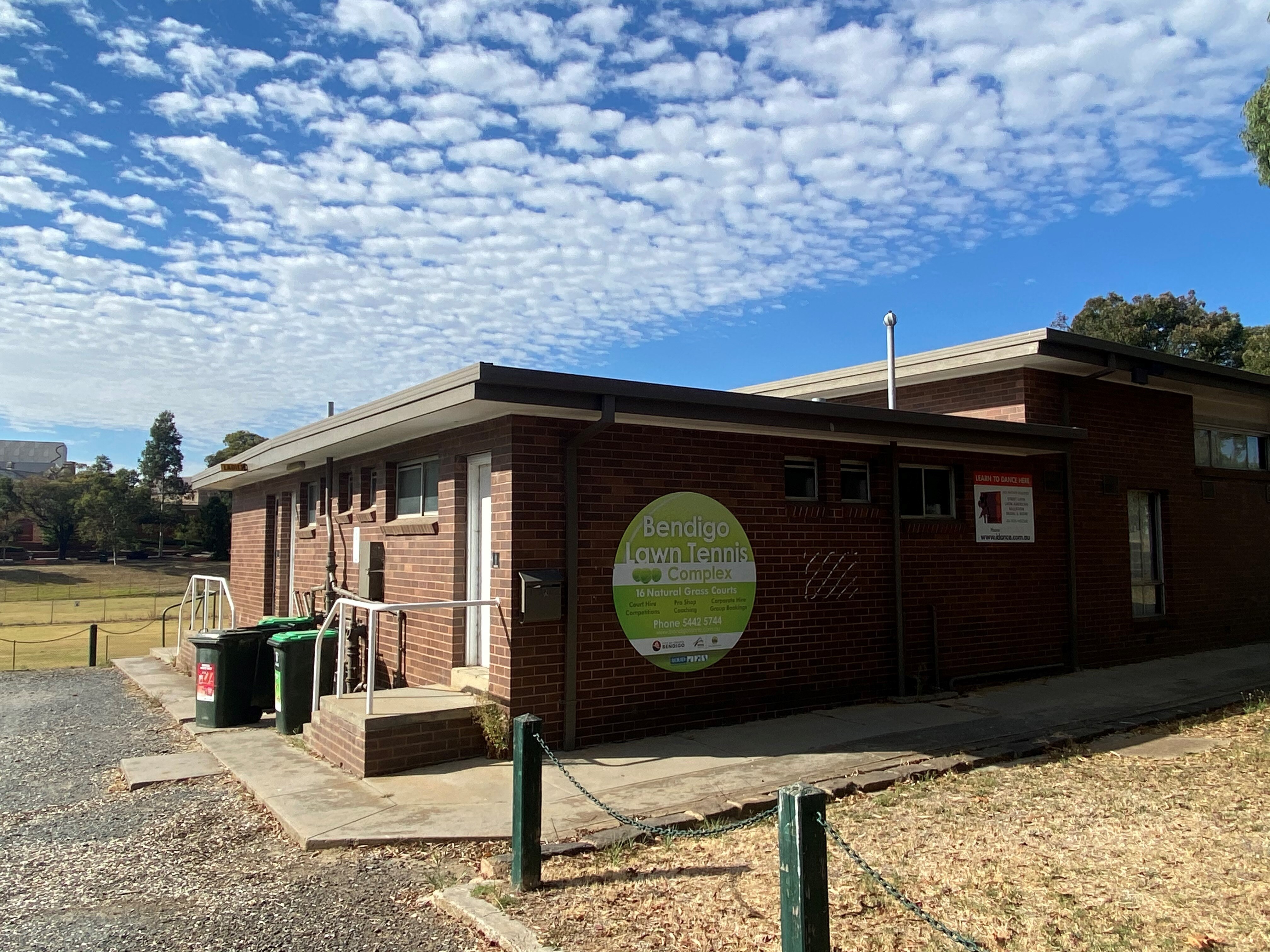 Tennis players as 'pride of the town' Bendigo's grass tennis courts
