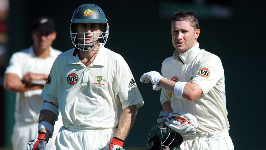 Australia's Simon Katich (L) and Michael Clarke in first Test against New Zealand on March 19, 2010.