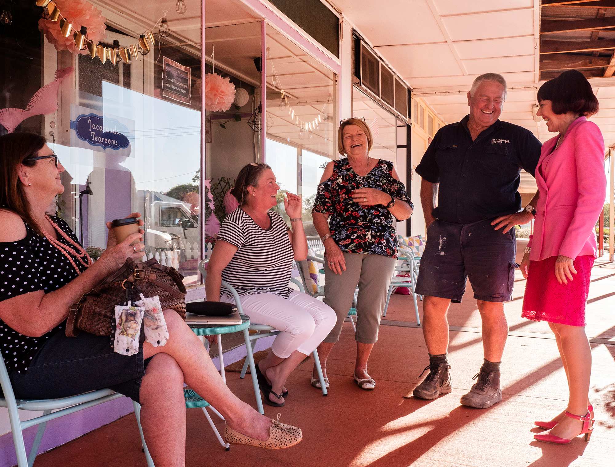How the 'lady in pink' is trying to save the rural Queensland town of