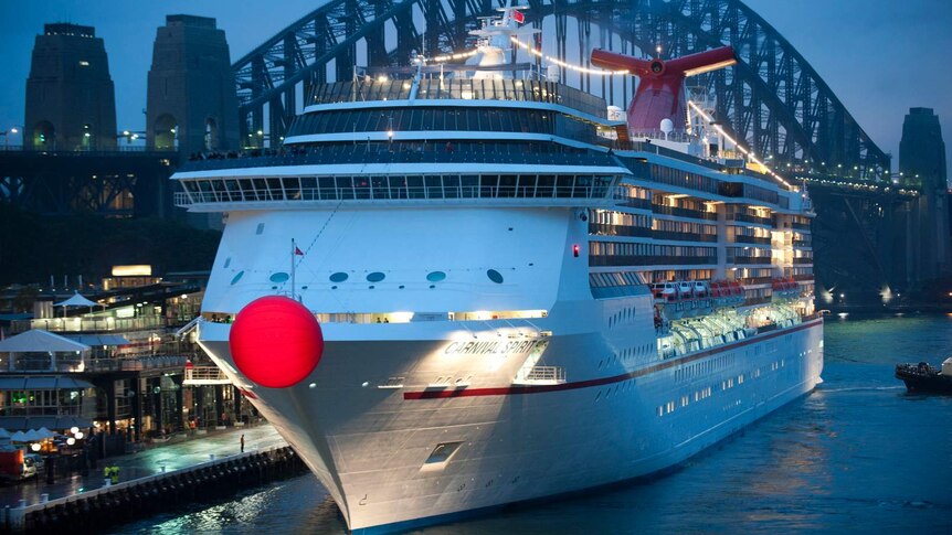 Carnival Spirit arrives in Sydney Harbour adorning a 7-metre wide red nose.