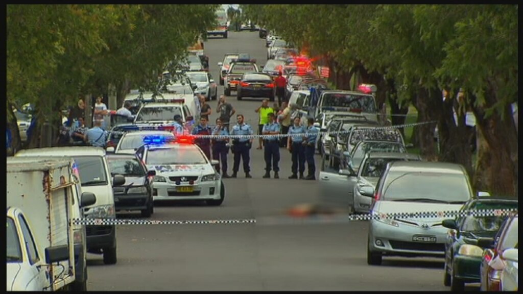 Gang figure shot dead in Sydney street - ABC News