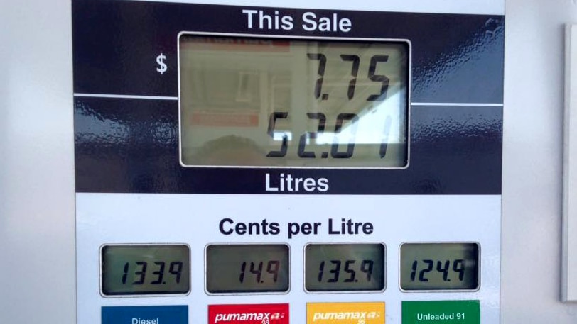 Perth petrol bowser showing petrol at 14.9 cents a litre