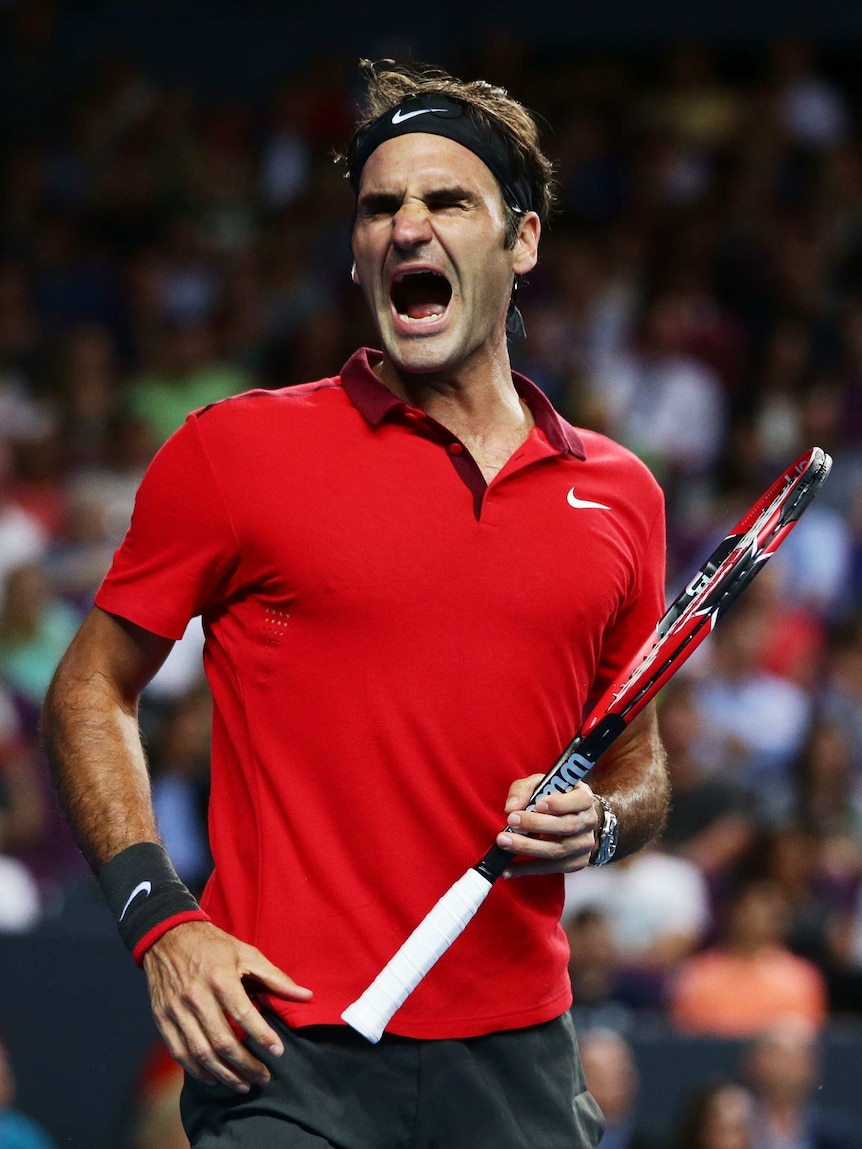 Federer celebrates in Fast4 clash with Hewitt