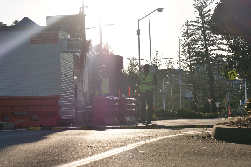 Police at the Coolangatta border checkpoint