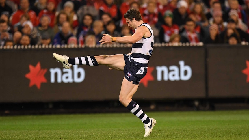 Patrick Dangerfield of the Cats in action in the AFL semi-final against Sydney at the MCG.