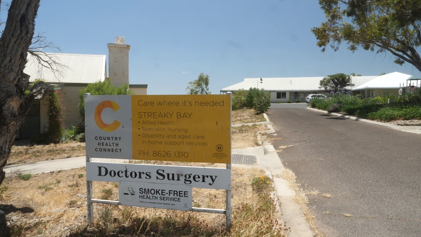 La clinique médicale de Streaky Bay n’a pas les moyens de se payer un médecin car les prix des suppléants et les formalités administratives ajoutent au niveau de stress