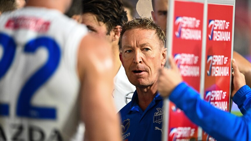 David Noble quitte son poste d’entraîneur des North Melbourne Kangaroos après un mauvais début de saison AFL