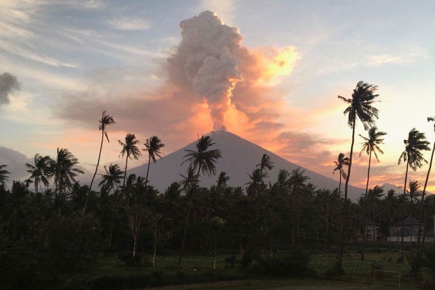 Mount Agung erupts with large ash cloud