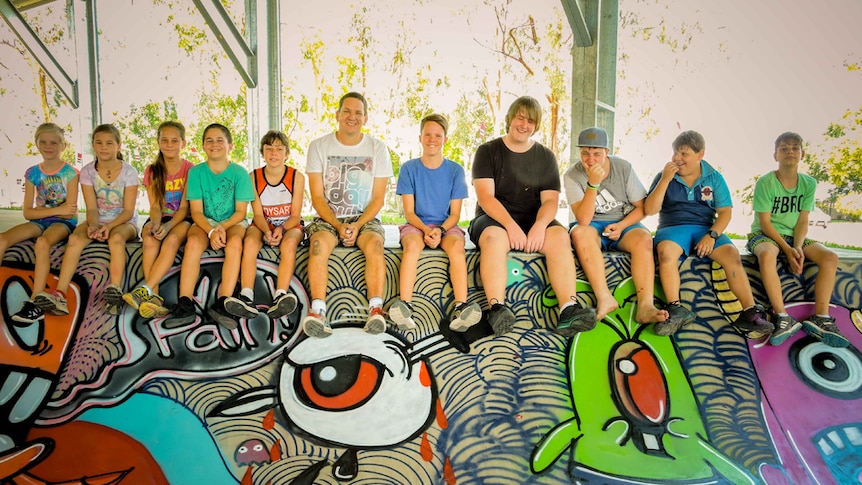 Dysart youth decorate their skate park