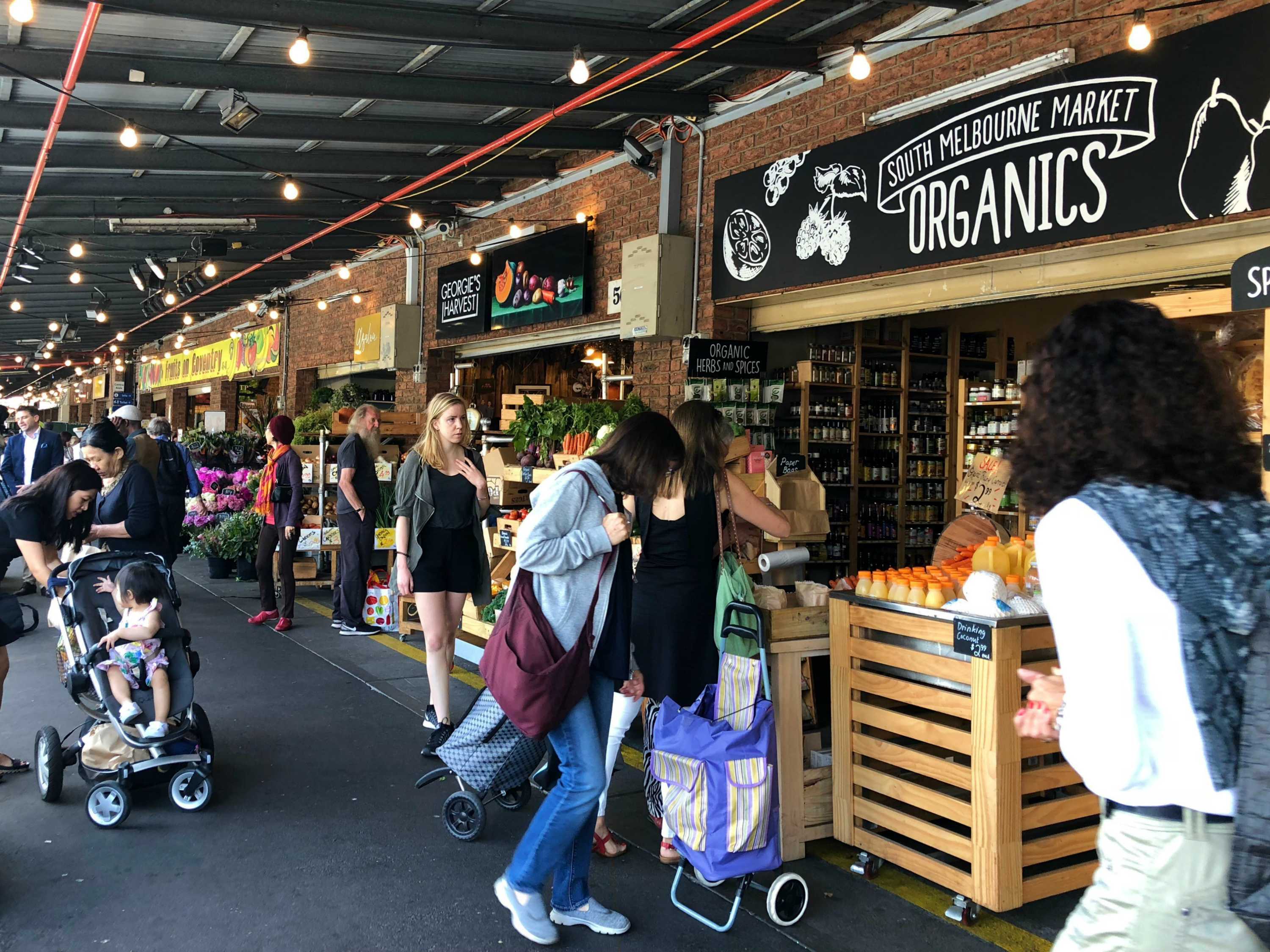 Plastic bag ban introduced at South Melbourne Market could go further