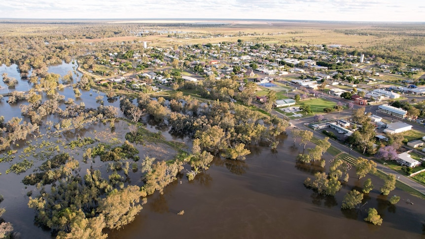 An aerial image showing floodwater across the town of walgett