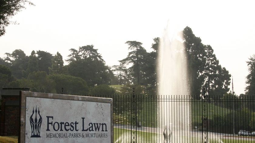 Main entrance to Forest Lawn cemetery