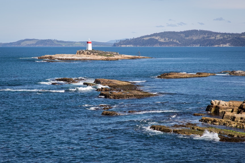 Iron Pot Lighthouse can be seen at Fort Direction. It is Australia's second oldest lighthouse.