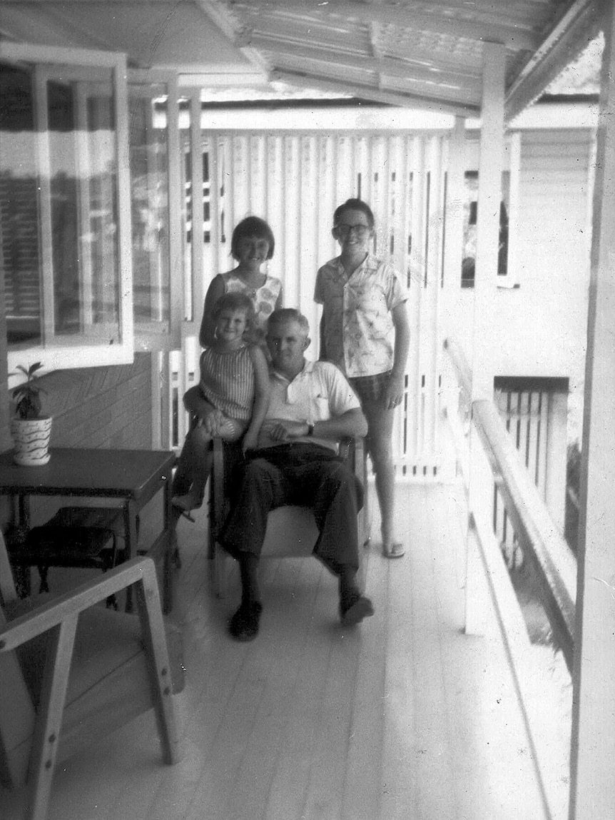 Dudley with Mark, Sue-Ellen and Amanda sit on the verandah