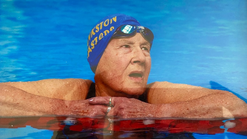 La nageuse de 95 ans Marion Beulke vise l’or aux Pan Pacific Games Masters sur la Gold Coast