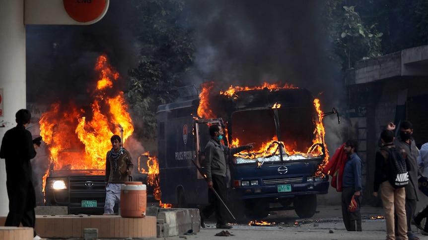 Police clash with Islamist protesters in Islamabad. (Image: AP)