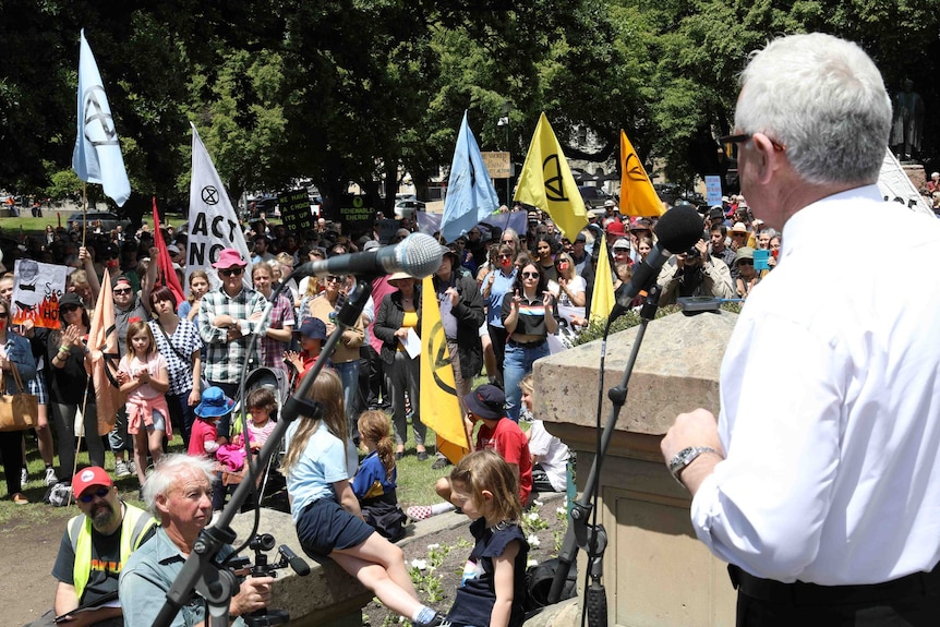 Andrew Wilkie addresses a climate change rally