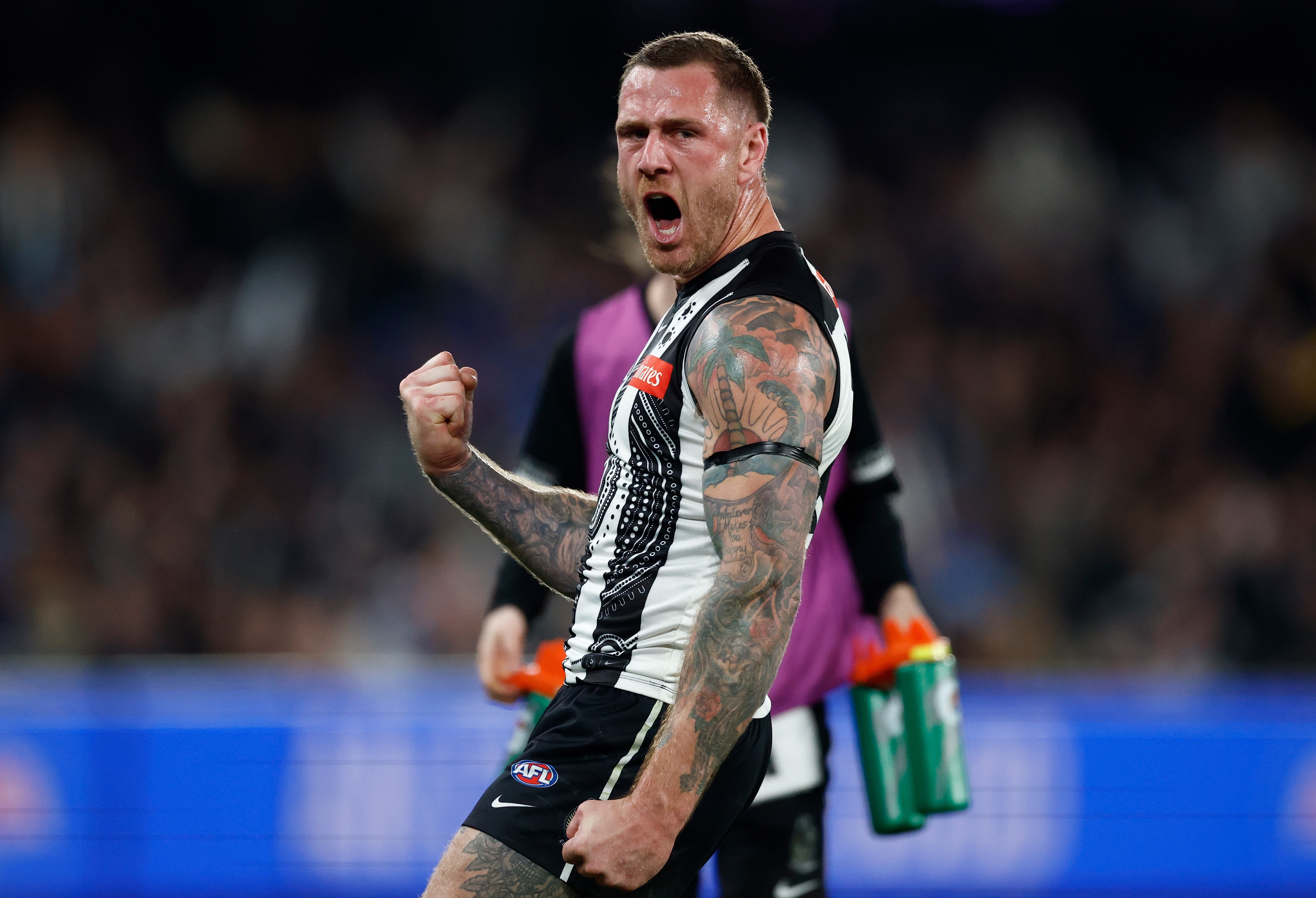 AFL Saturday: Pies still alive, Sydney's second half slump and Josh Carr on Butters
